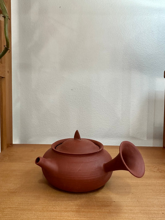 潮州手拉朱泥壶 章永城作品 Chaozhou hand-made red clay tea pot, 120ml 茶壶